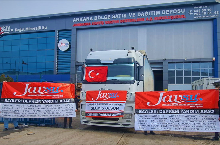 Deprem bölgesine su sevkiyatı sürüyor